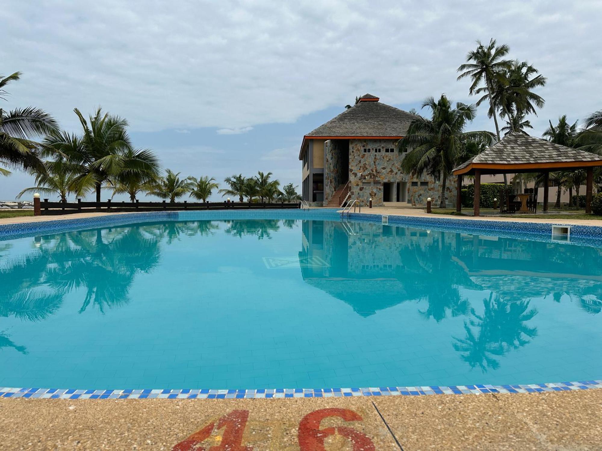 Elmina Bay Resort エクステリア 写真