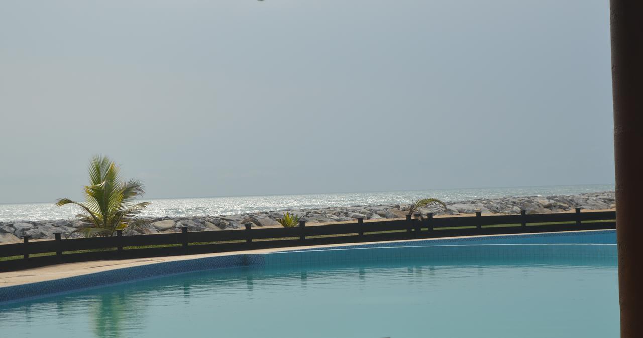 Elmina Bay Resort エクステリア 写真
