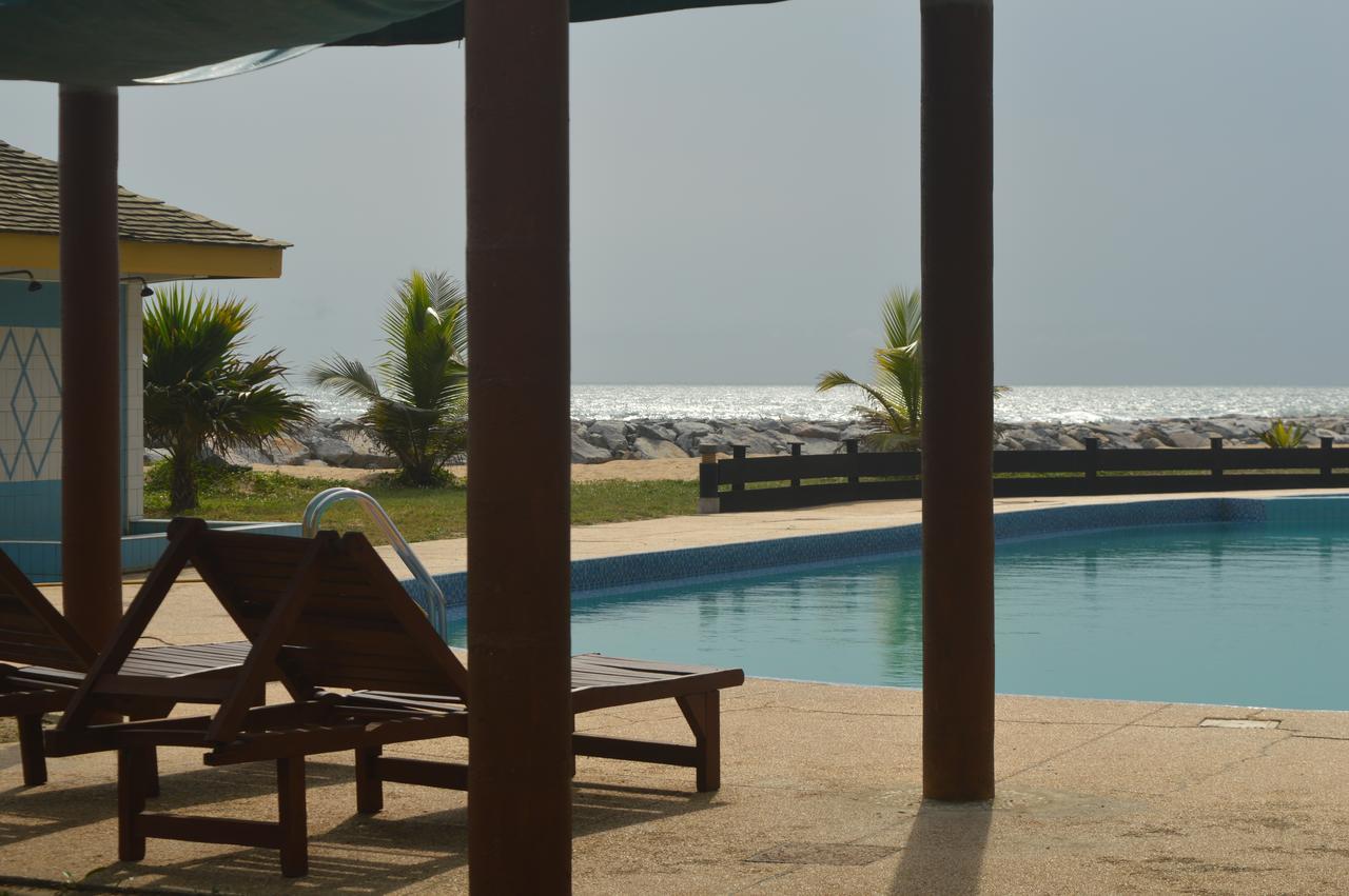 Elmina Bay Resort エクステリア 写真