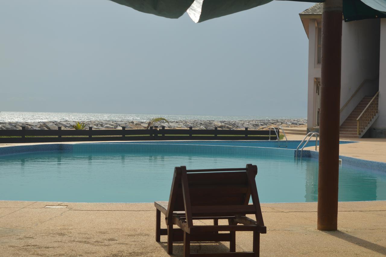 Elmina Bay Resort エクステリア 写真